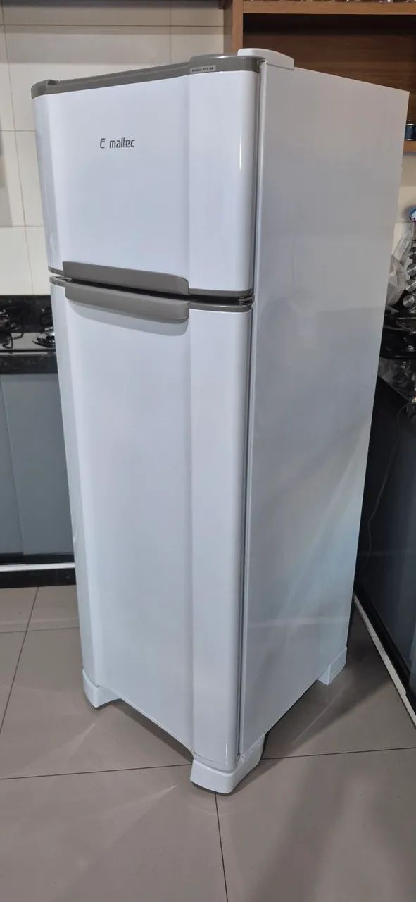 Geladeira esmaltec dúplex novinha  - Foto 3