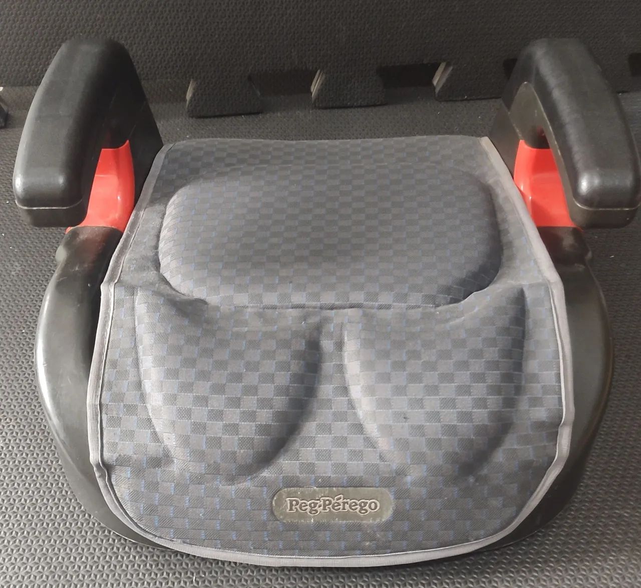 Cadeirinha de Carro Peg-Perego (Assento de Elevação para auto)
