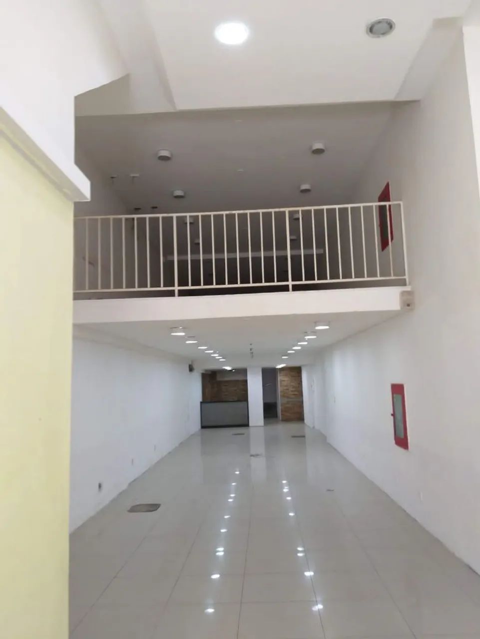 Alugo Prédio na Rua da Alfândega n.112  - Foto 4