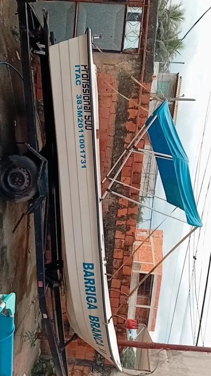 Lancha Rápida, 5 Metros, casco duplo, com capota e âncora. - Foto 13