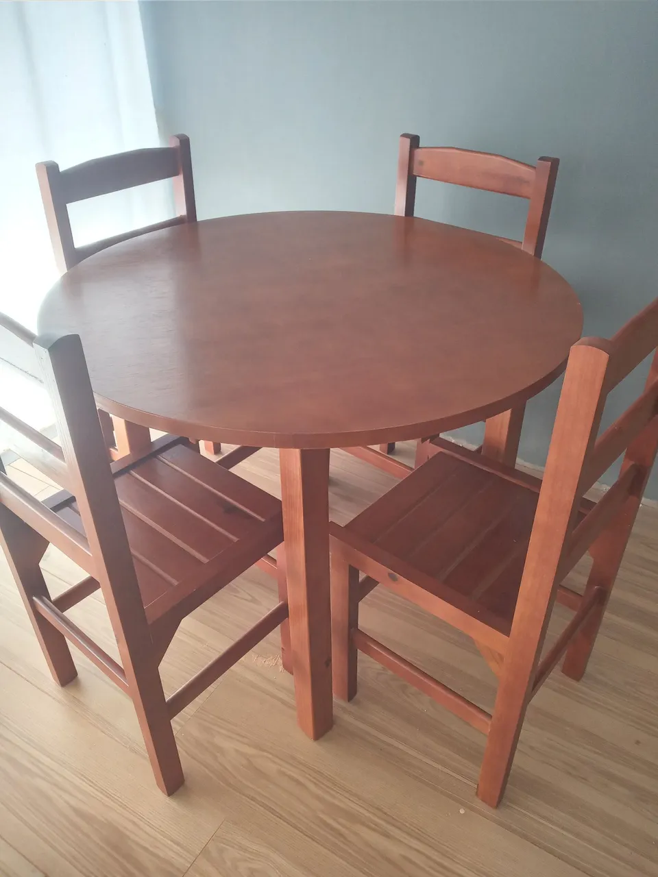Conjunto de Mesa em Madeira Maciça