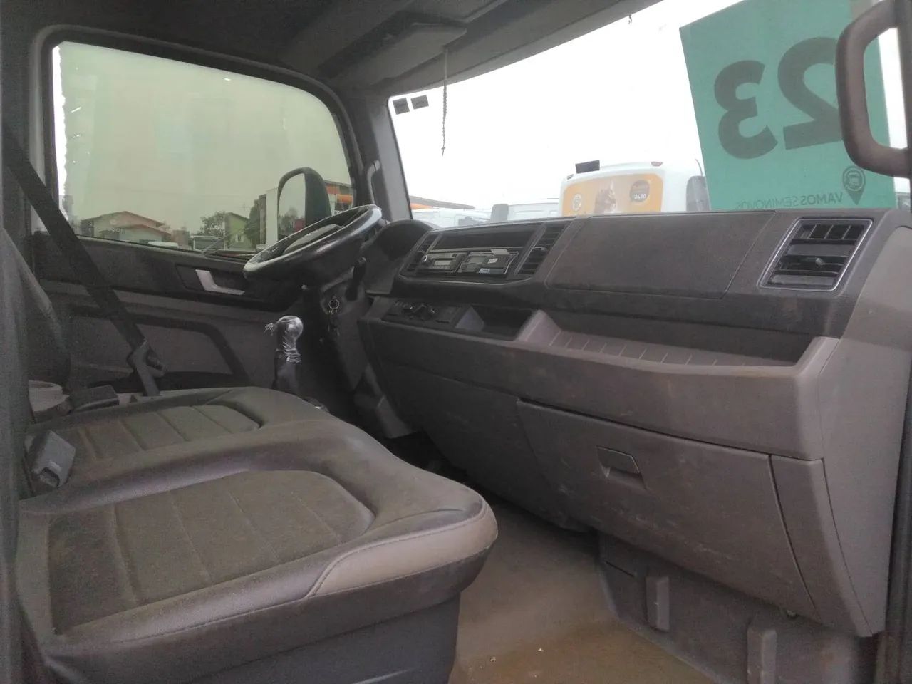 Volkswagen 11.180 11-180 Delivery 2p (diesel)(E5) 2022/2023 Vamos Seminovos São Leopoldo - Foto 10