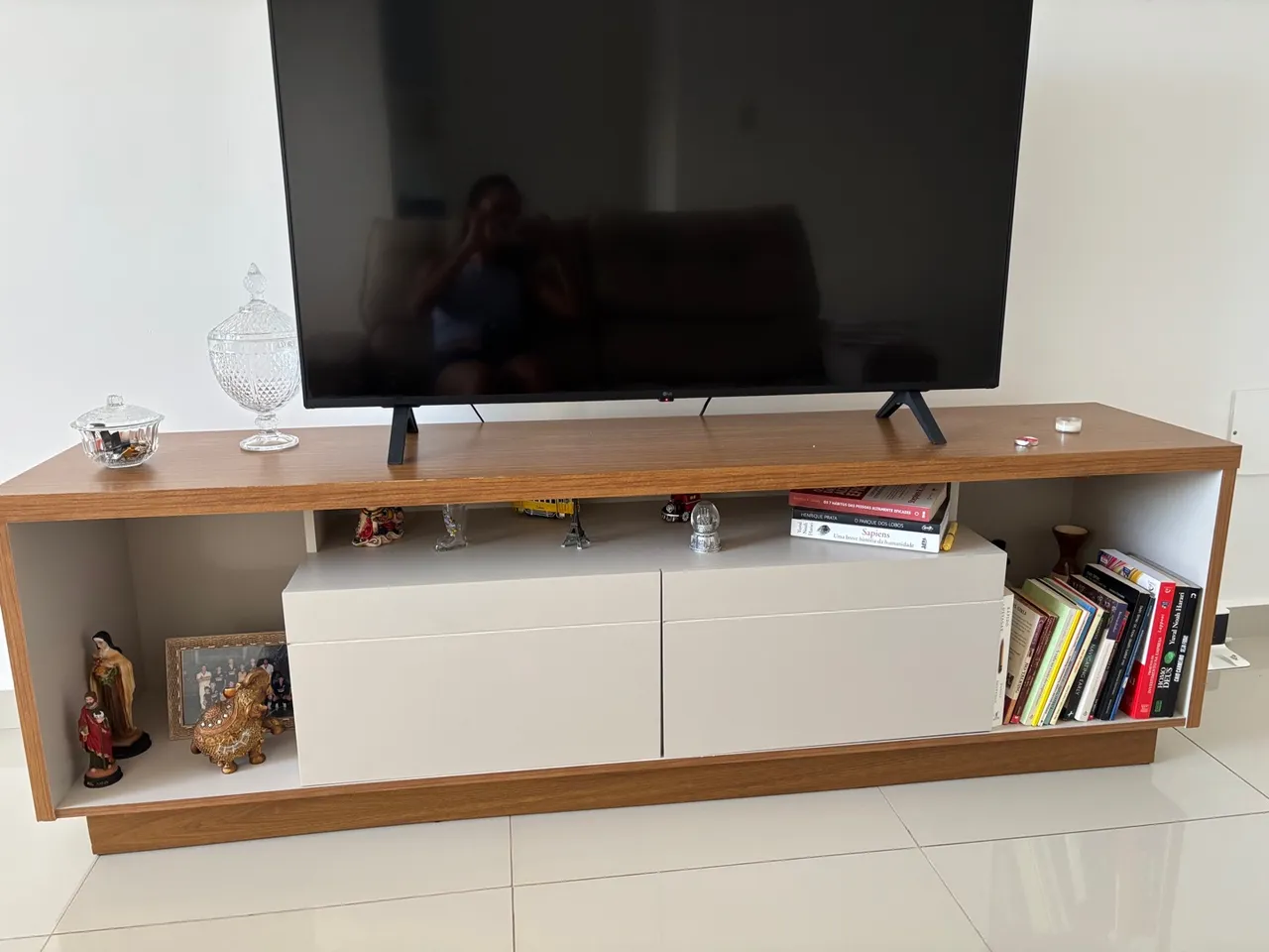 Rack para TV com luz LED até 75 Polegadas 2 Portas 181cm