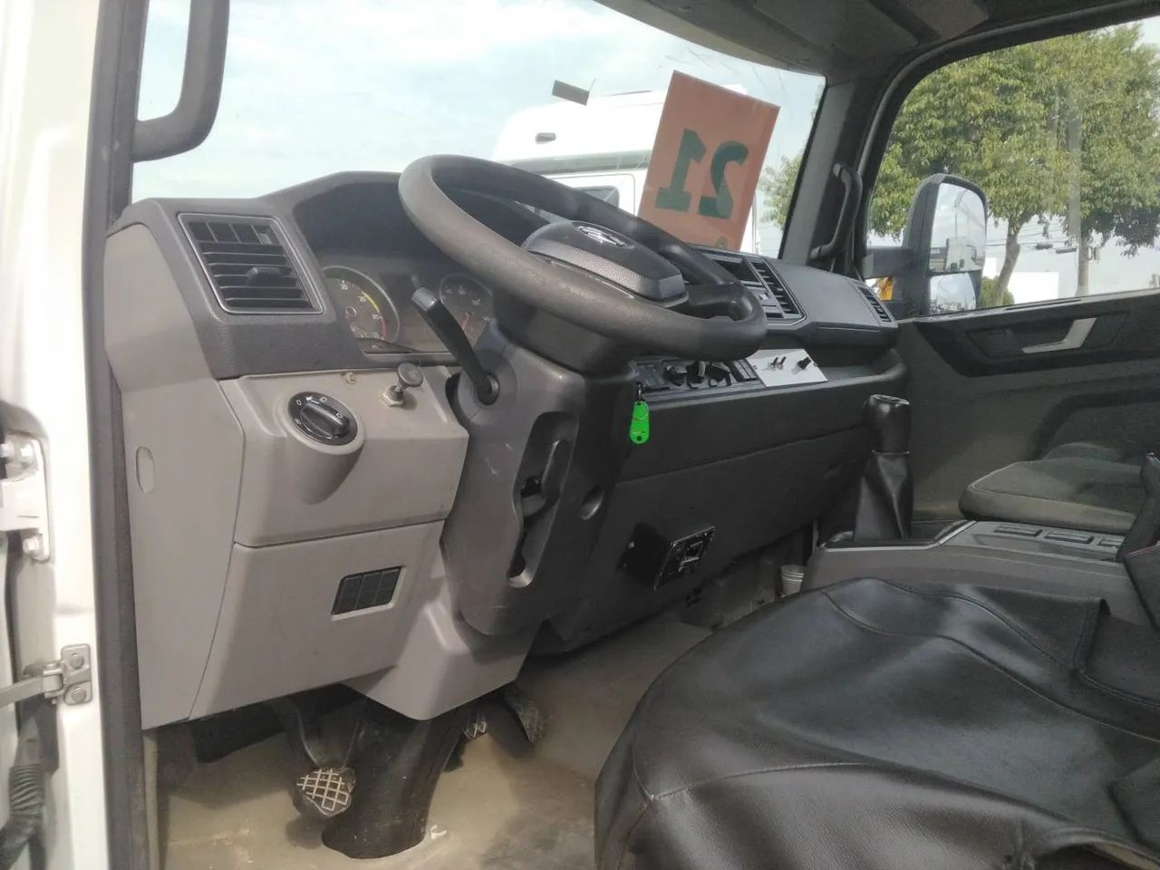 Volkswagen 11.180 Delivery 2p (diesel)(E5) 2020/2021 Vamos Seminovos São Leopoldo - Foto 10