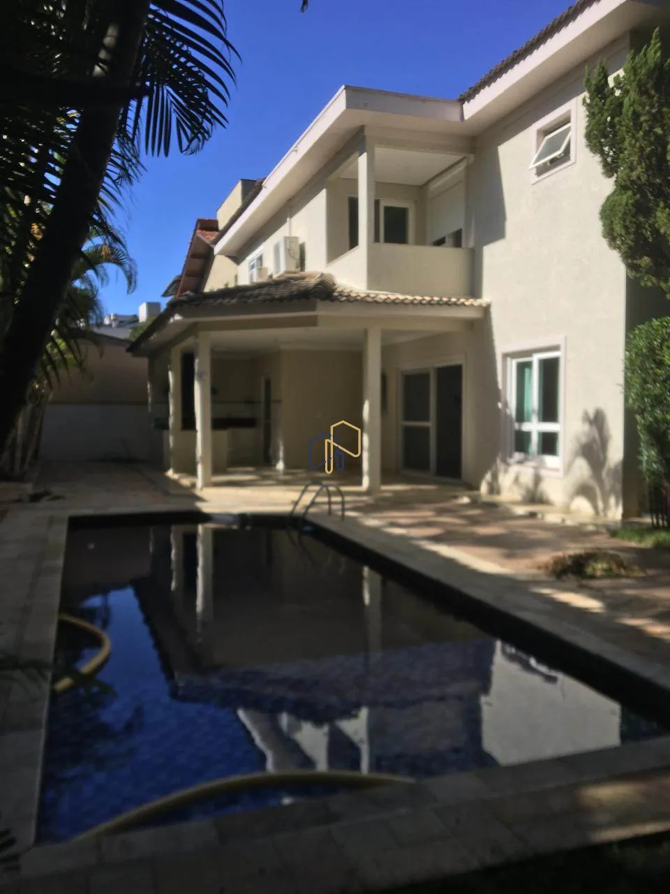 Casa para locação com 04 em suítes Alphaville 04