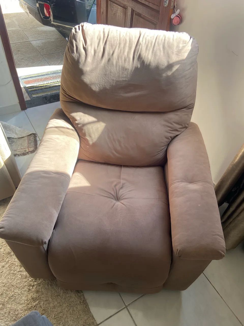 Poltrona seminova 64316918375170121