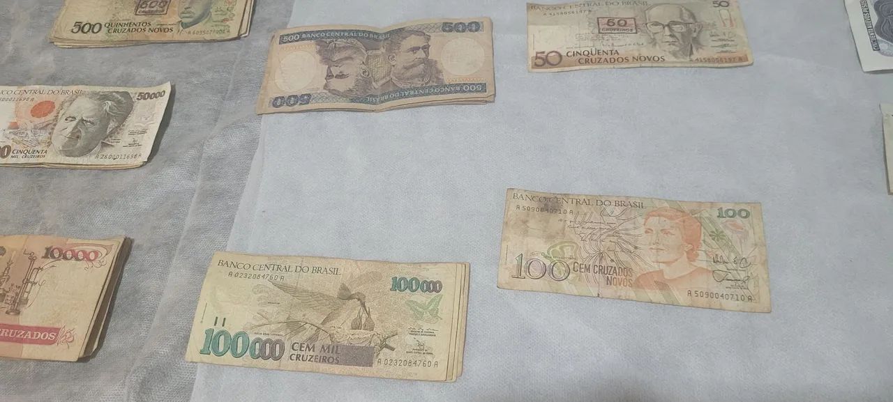 485 moedas e cédulas antigas, nacionais e estrangeiras - Foto 4