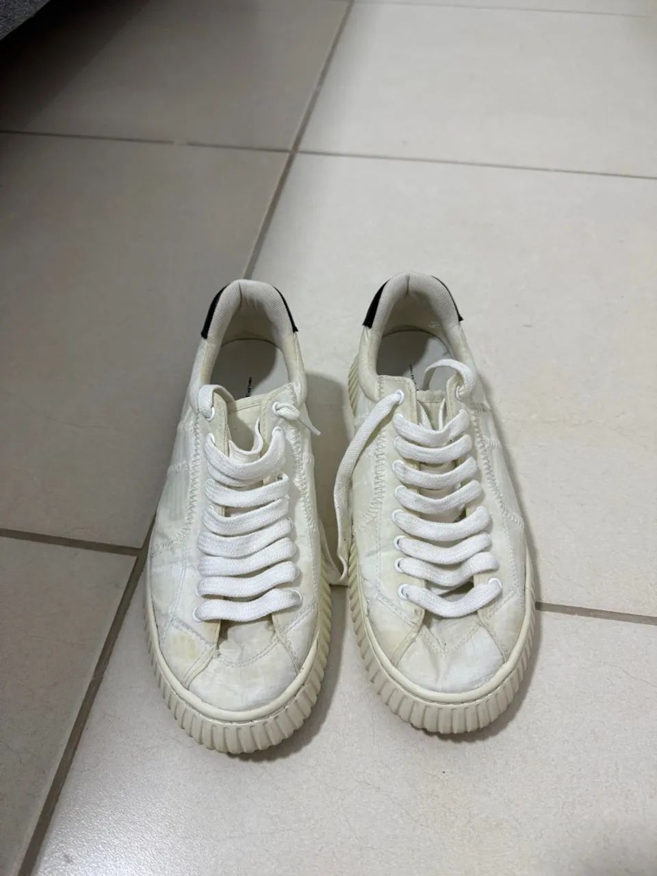 Tênis branco casual da osklen - Foto 3
