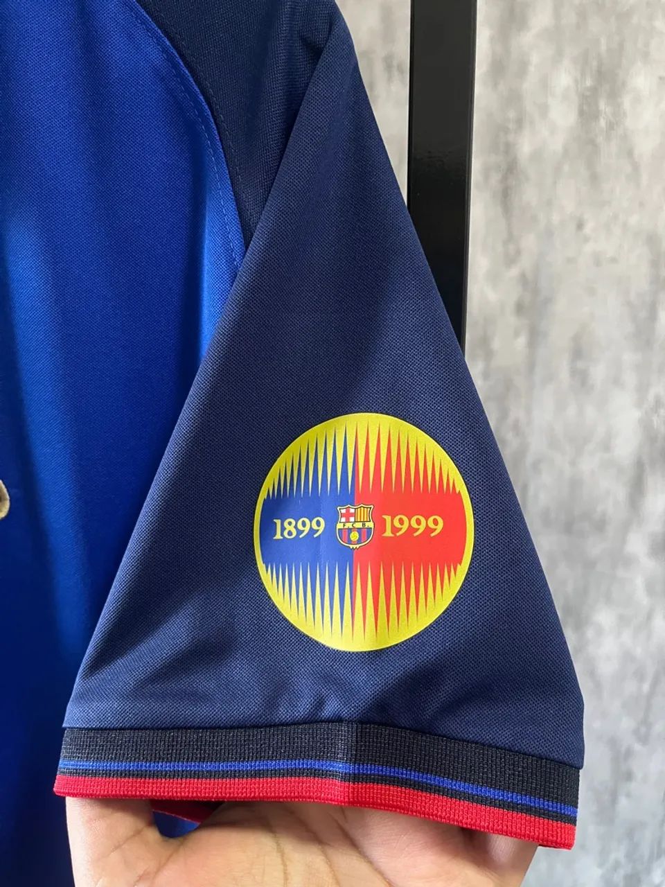Camisa do Barcelona retrô 1999 100 anos - Pronta entrega  - Foto 3