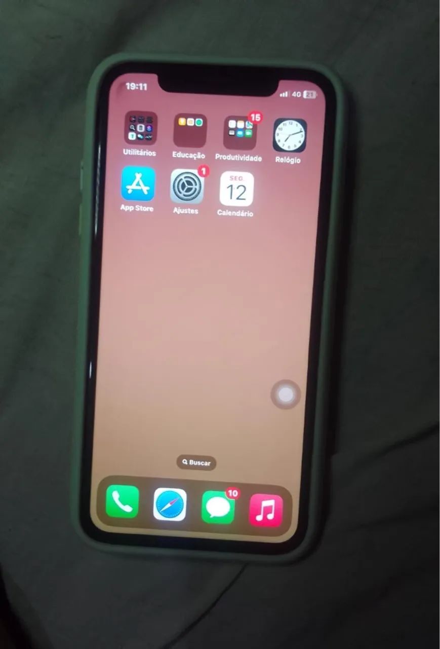 Troco iPhone 11 em Xr - Foto 3