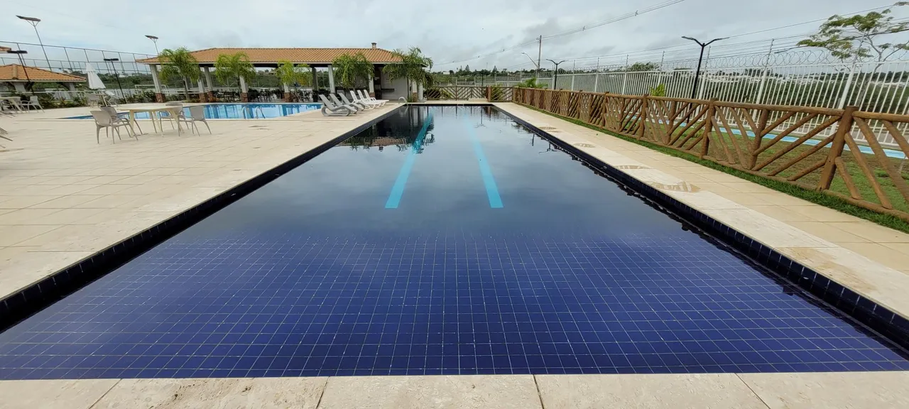Casa 2 quartos pronta para morar num condomínio clube