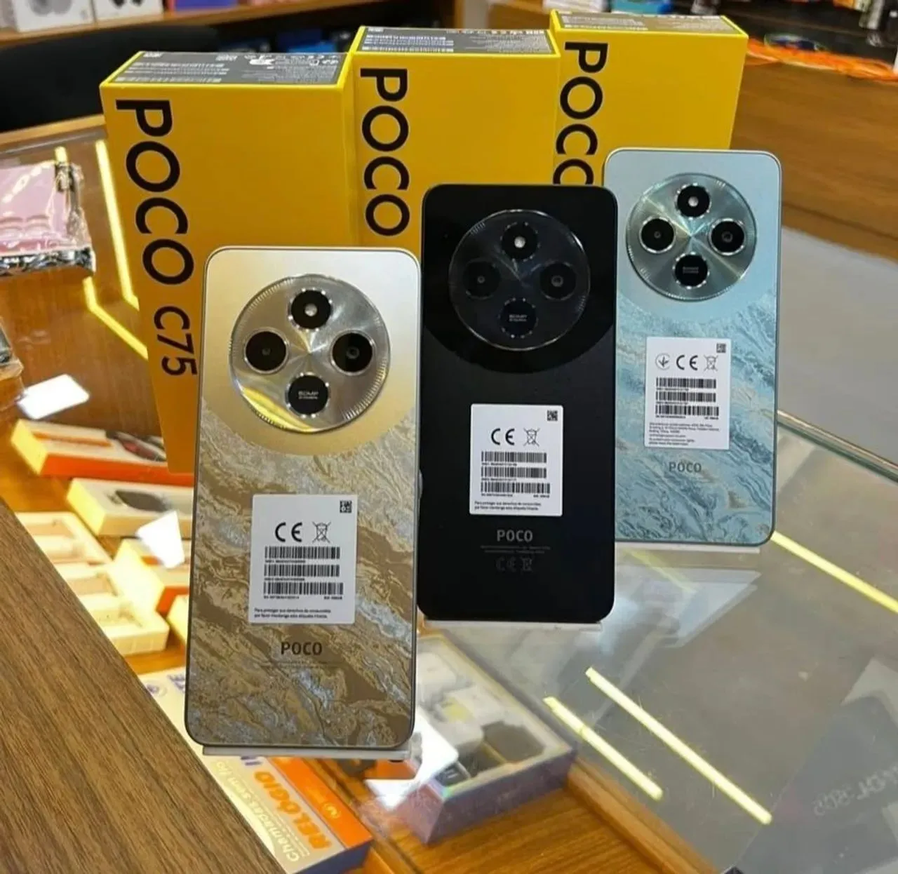 Smartphones POCO C75 - 256/8 RAM