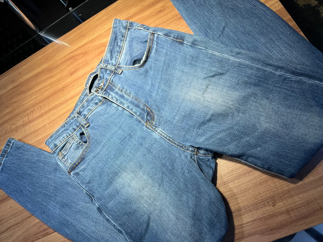 Calça jeans feminina tamanho 36