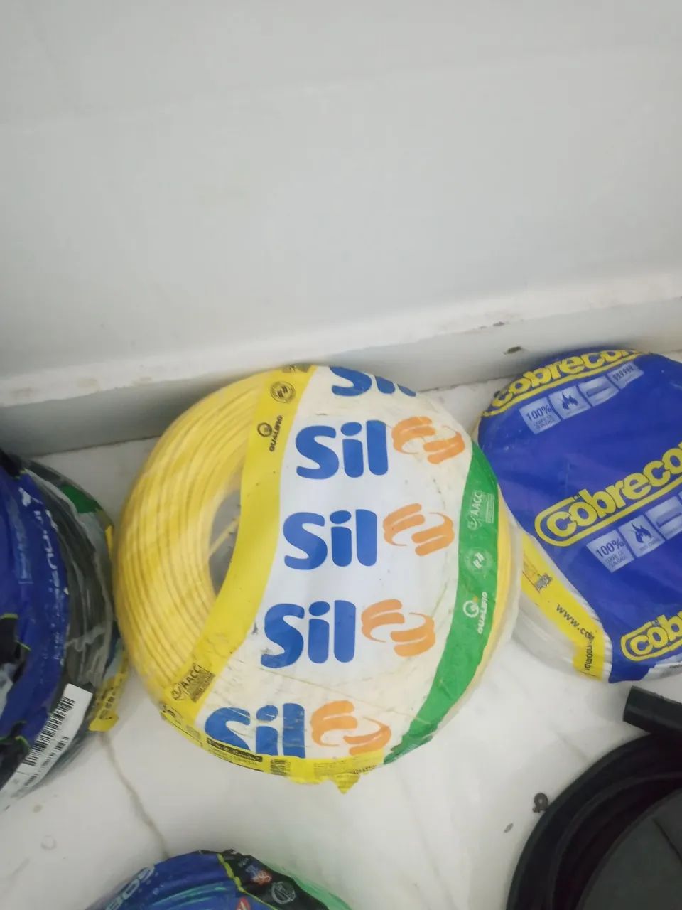 Fios e Cabos Elétricos SIL e Cobrecom 2,5mm e 4,0mm