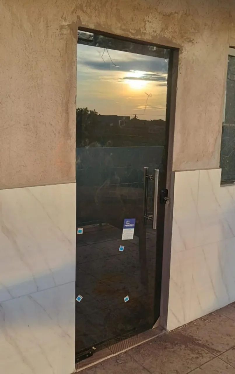 Porta de Vidro Temperado - Nova