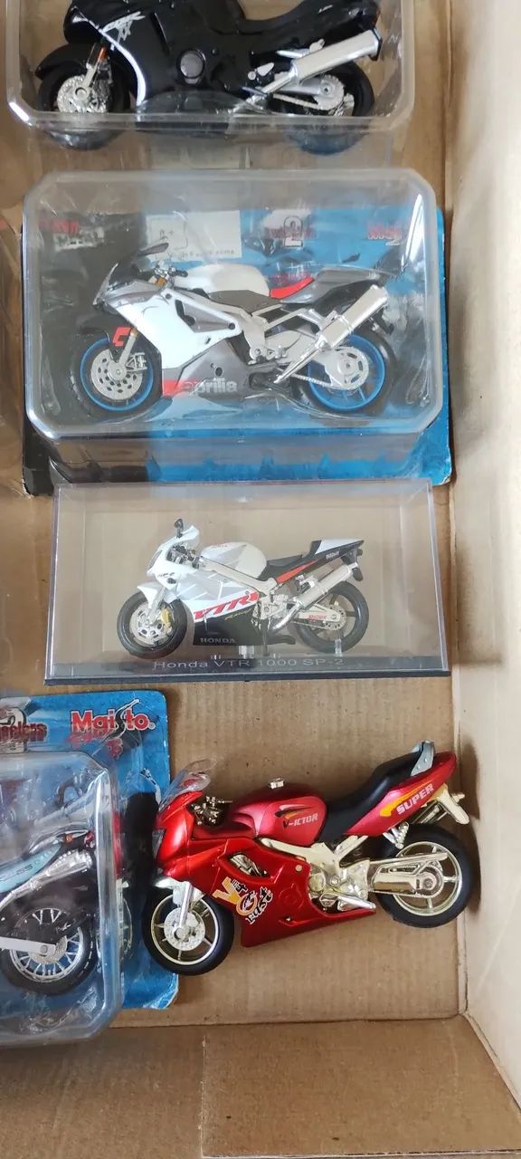 Lote de 10 Motos miniaturas  - Foto 3