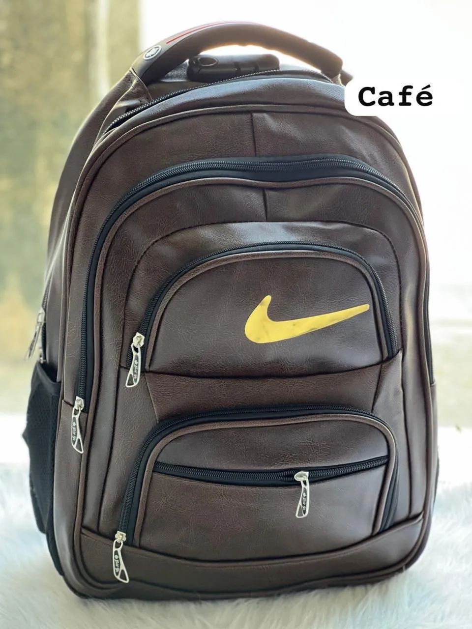 Mochila de couro sintético  - Foto 2