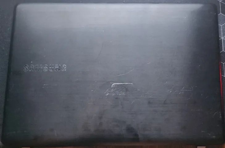 TAMPA TRASEIRA SAMSUNG np370e4k