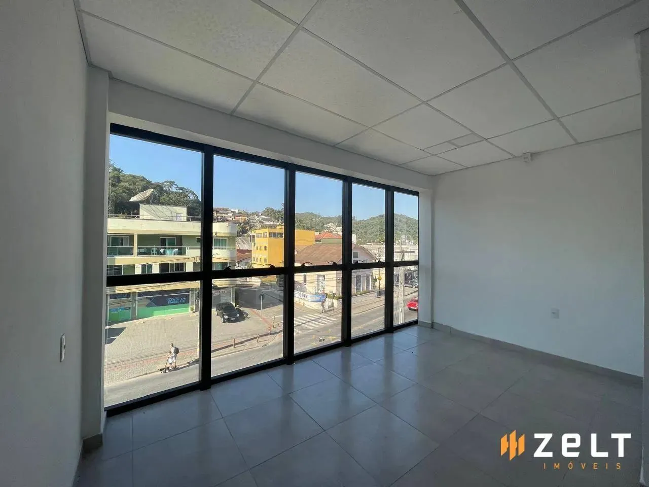 Sala para alugar, 250 m² por R$ 950,00/mês - Garcia - Blumenau/SC