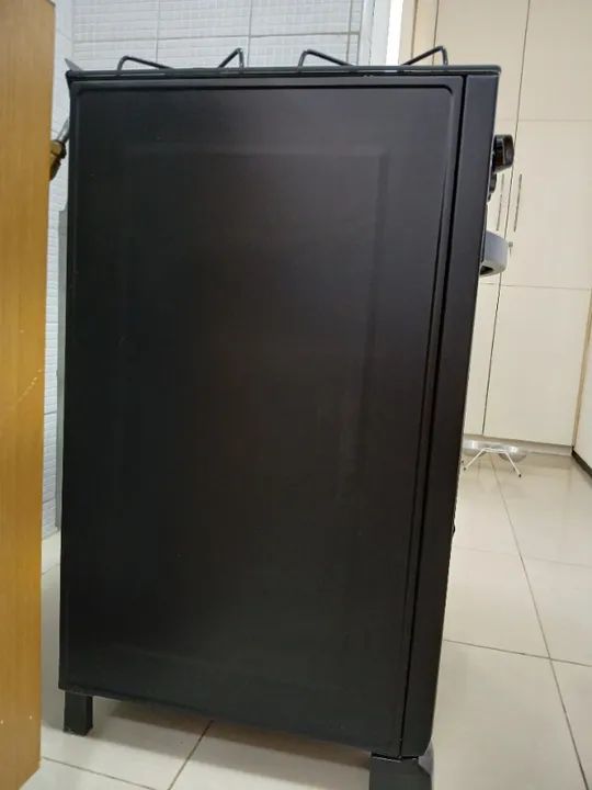 Fogão Esmaltec preto 4 bocas caribe glass - SEM arranhões, ferrugem ou crosta de gordura. - Foto 2