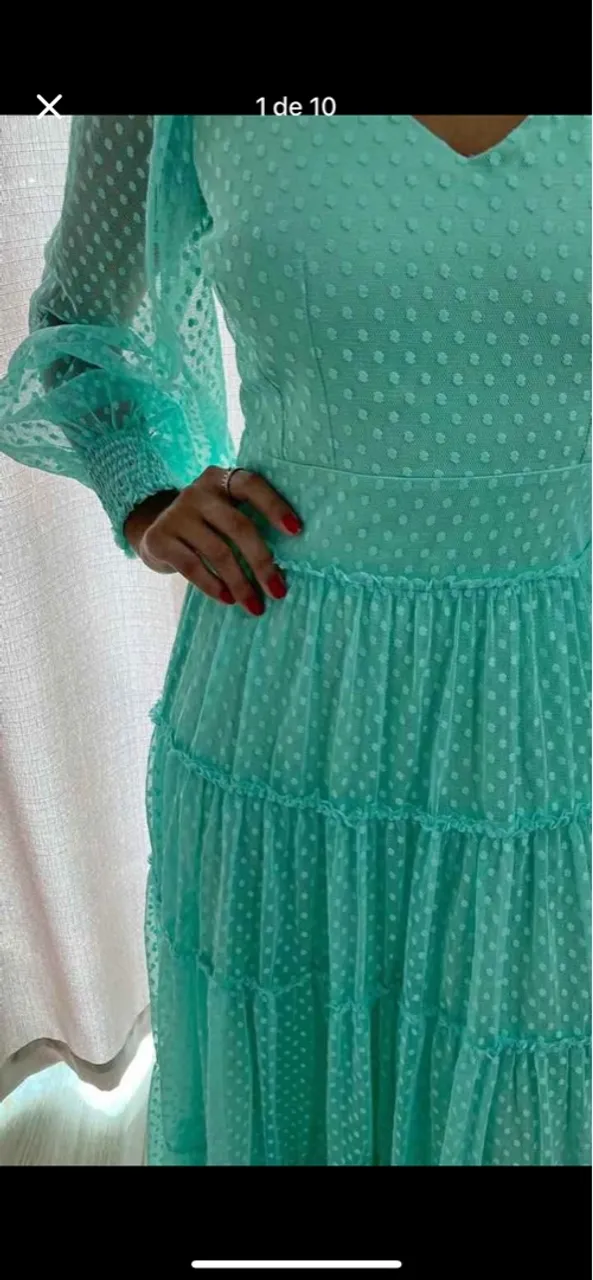 Vestido longo verde com bolinhas