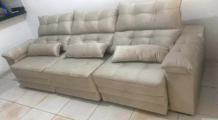 Sofá Retrátil e Reclinável com molas no assento! Na Promoção!