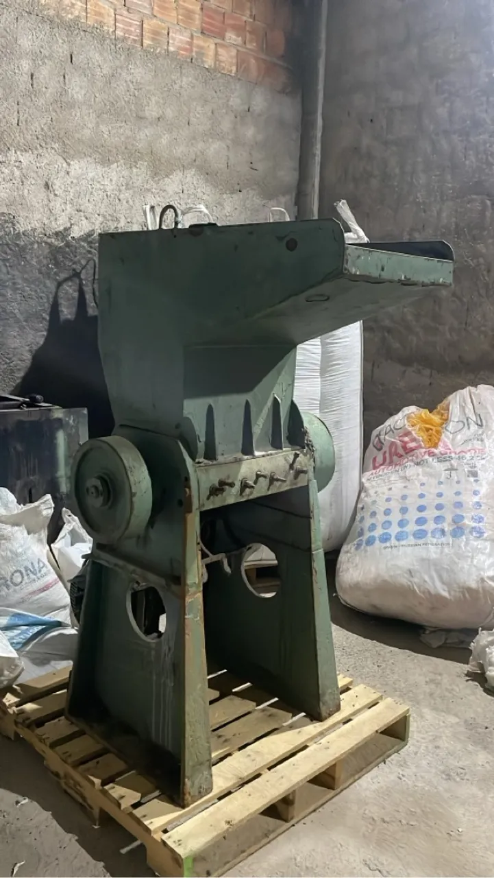 Triturador de plástico industrial