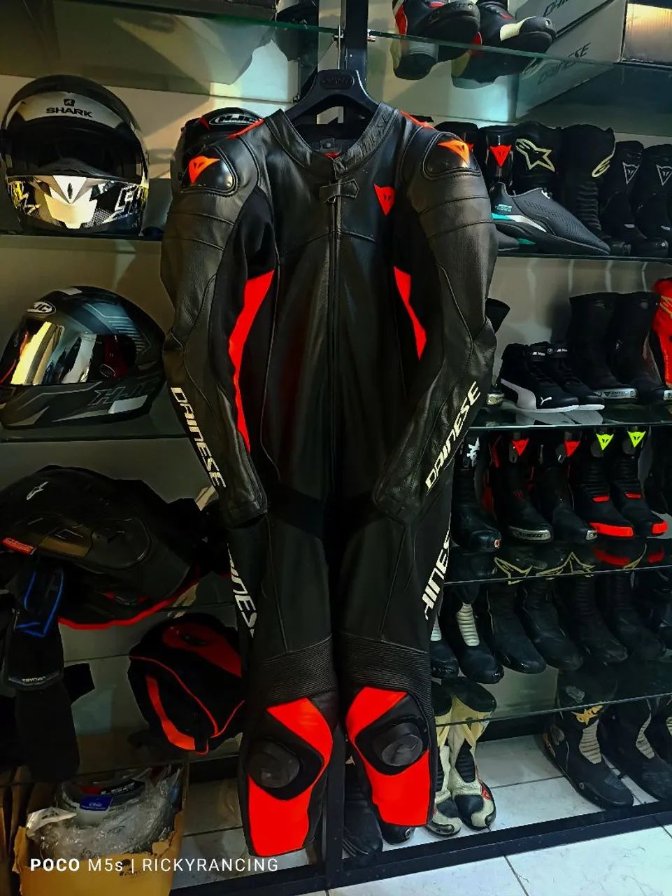 Macacão Dainese 54 Eur assen 2 novinho uma peça 