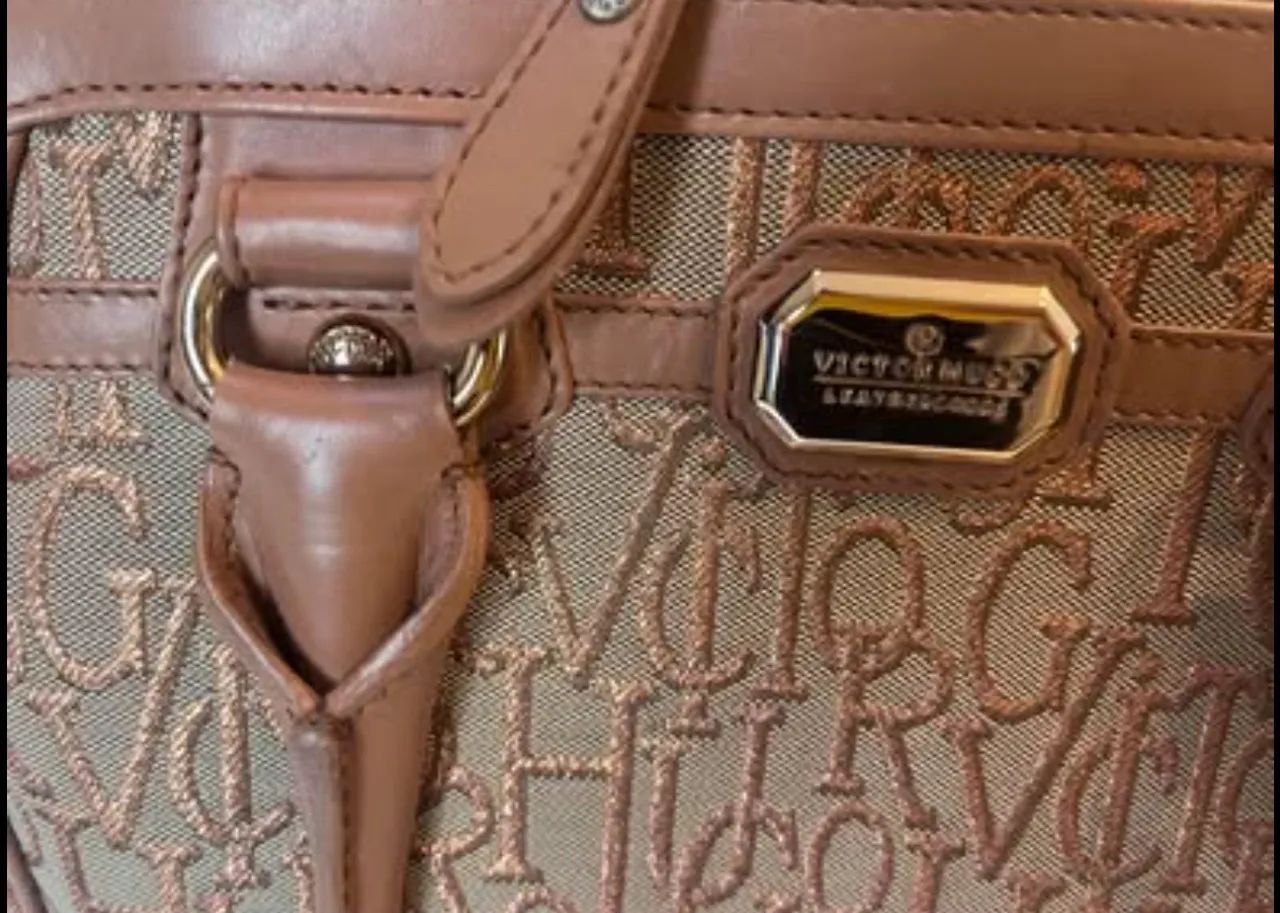 Bolsa de mão marrom Victor Hugo - Foto 2