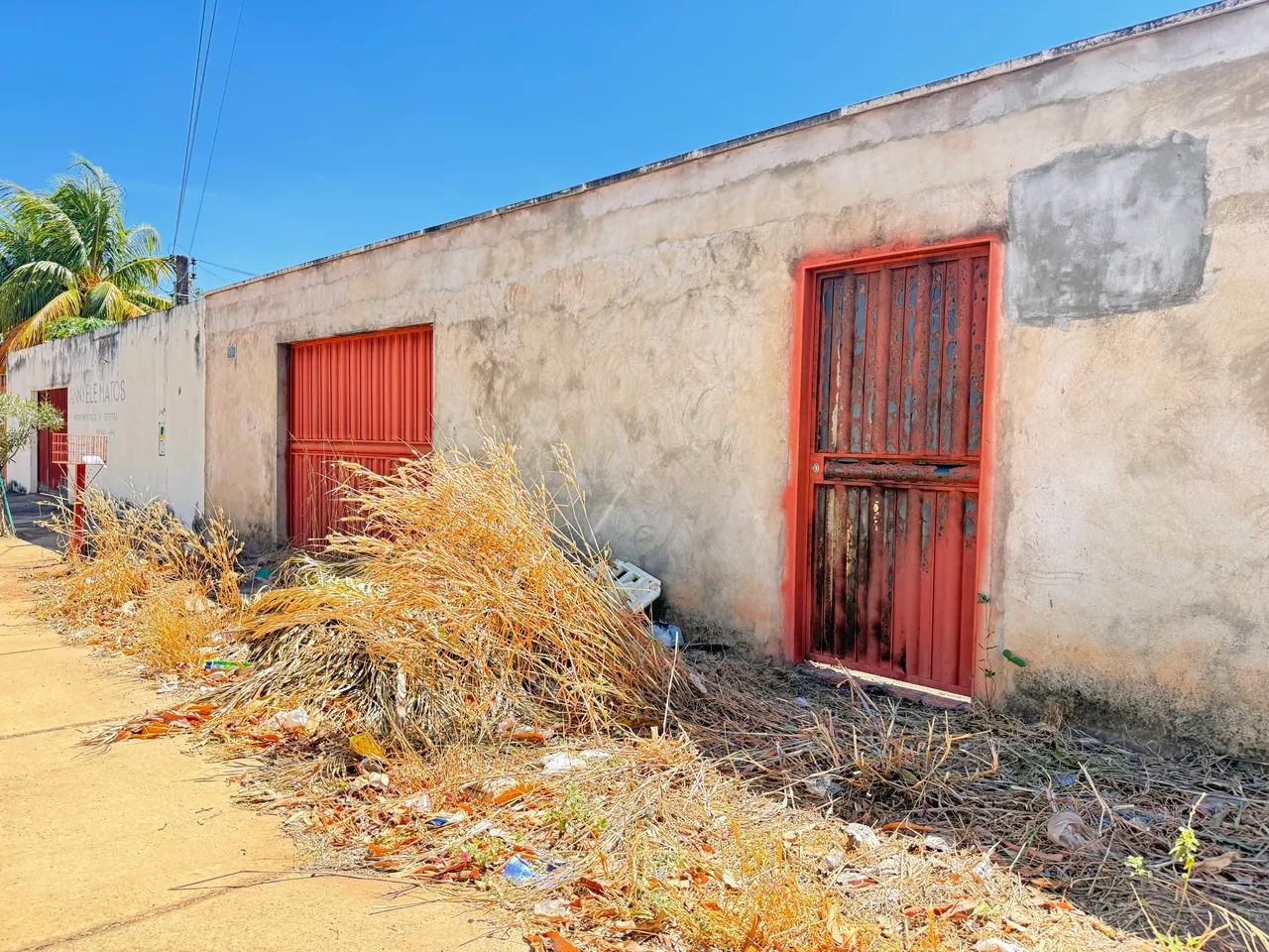 Vendo lote com início de construção 