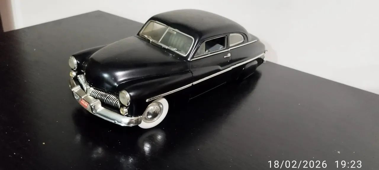 Miniatura Mercury coupé escala 1/18 - Foto 2