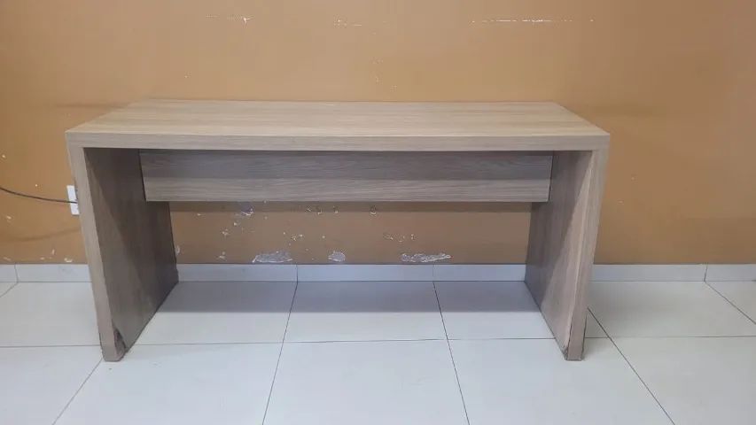 mesa de escritório, em MDF, 1,60m