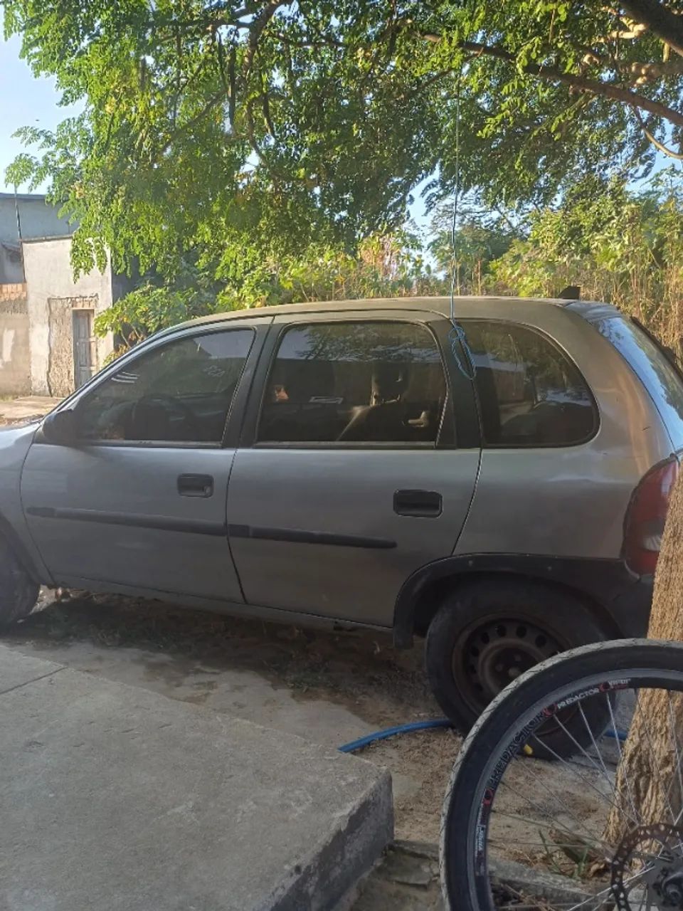 Chevrolet Corsa Super 1.0 MPFI / 2P E 4P 1997
