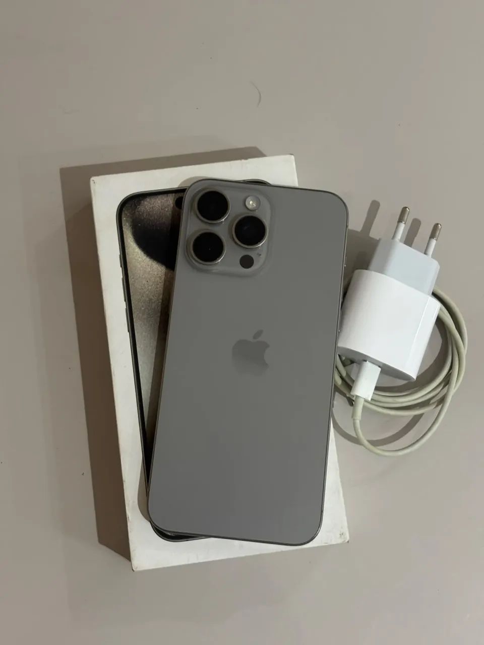 iPhone 15 pro Max Natural  - Foto 3