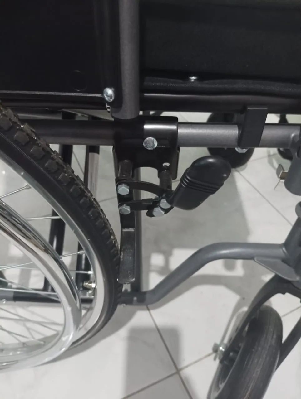 Cadeira De Rodas Plus Size  Até 250kg - Foto 4