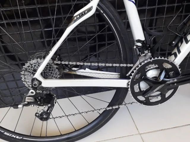 Bike Specialized em carbono - Foto 4
