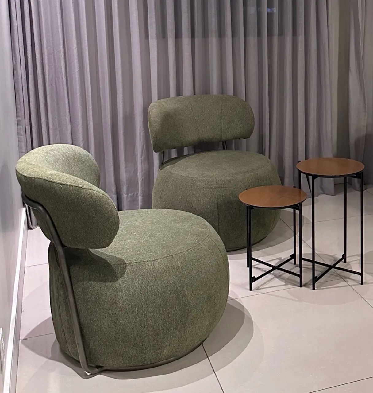 POLTRONAS NOVAS VERDES - IMPERDÍVEL  - Foto 5