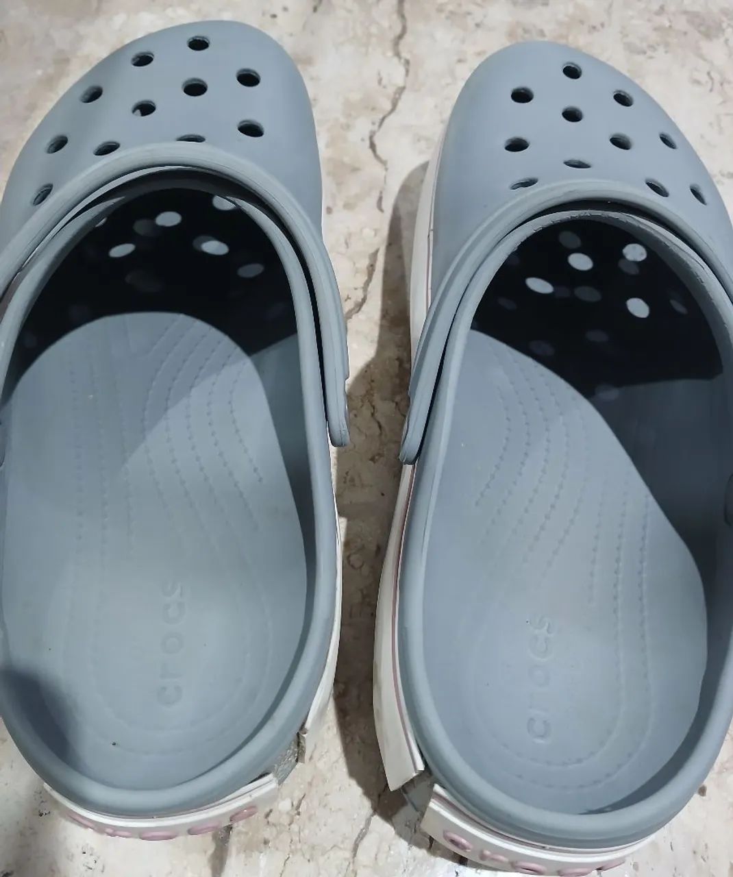 CROCS semi-novo - Foto 4