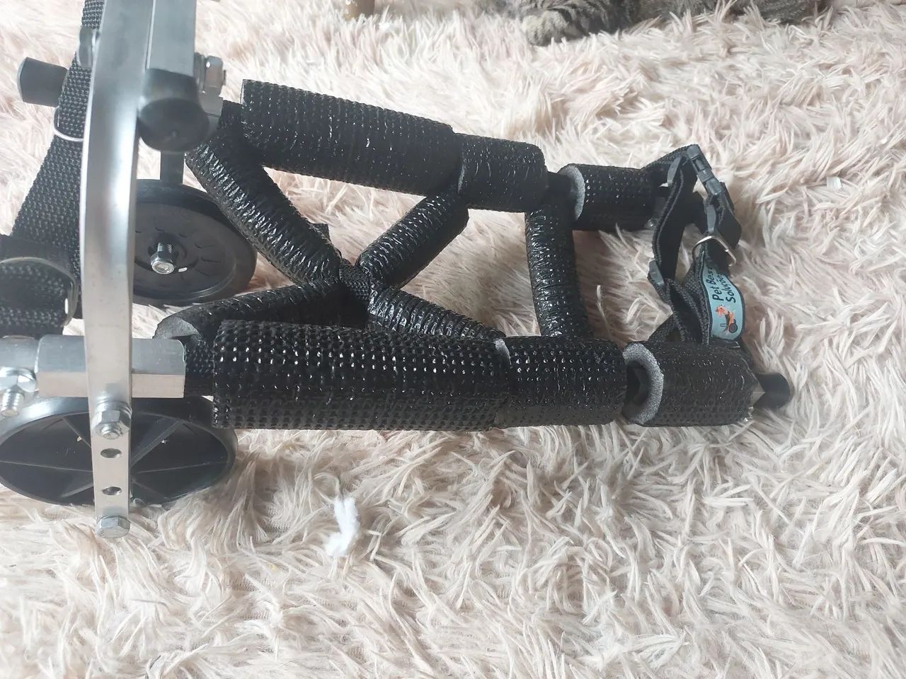 Cadeira de 2 rodas para gato ou cachorro deficiente  - Foto 3