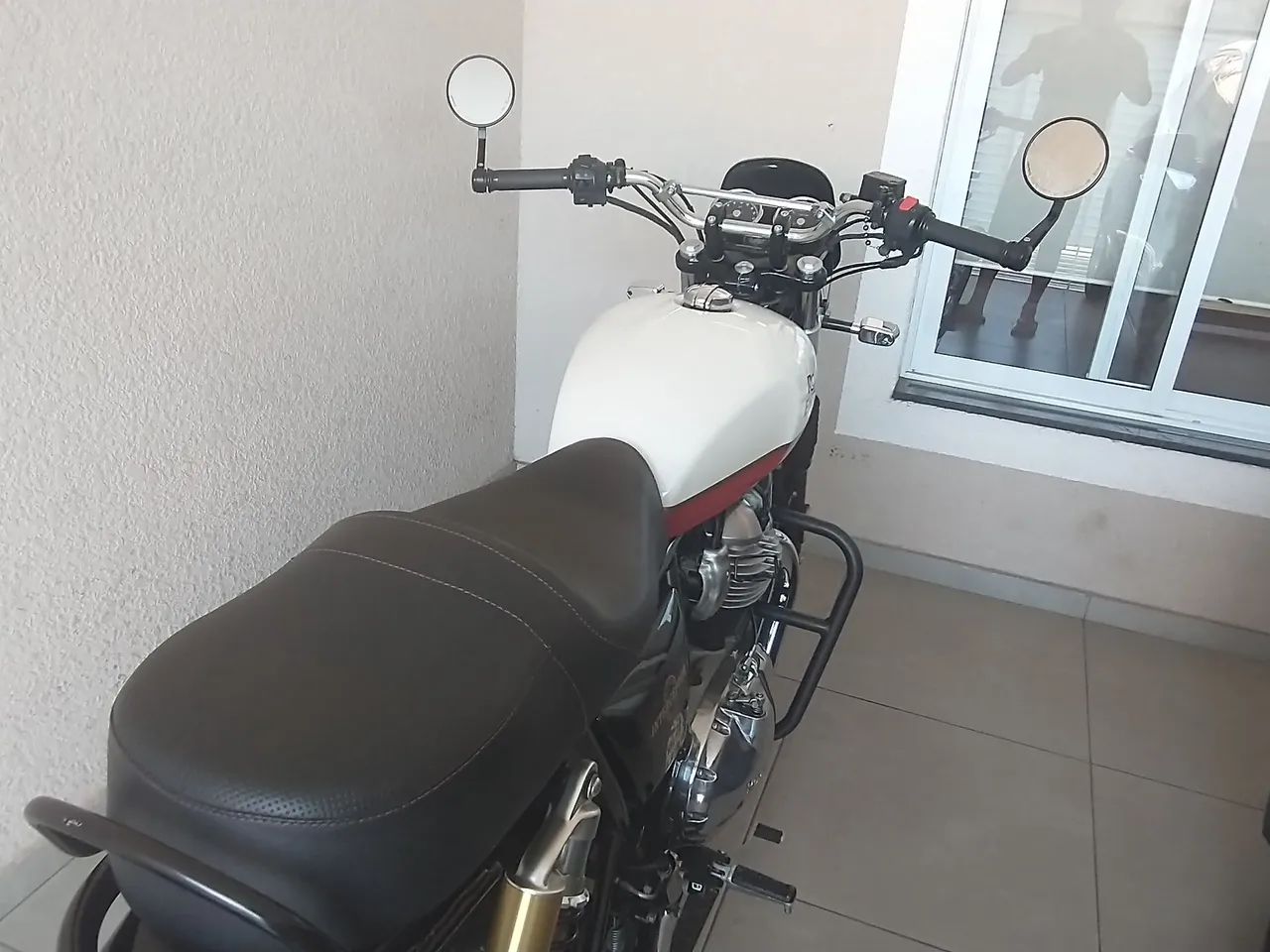 Royal enfild Interceptor 650 - Foto 2