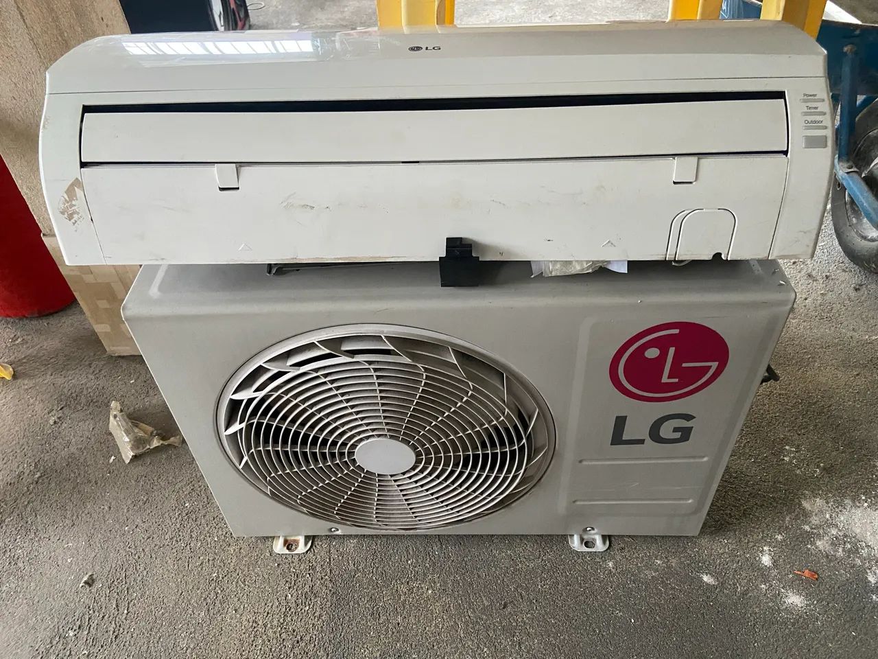 Vendo ar-condicionado LG com defeito