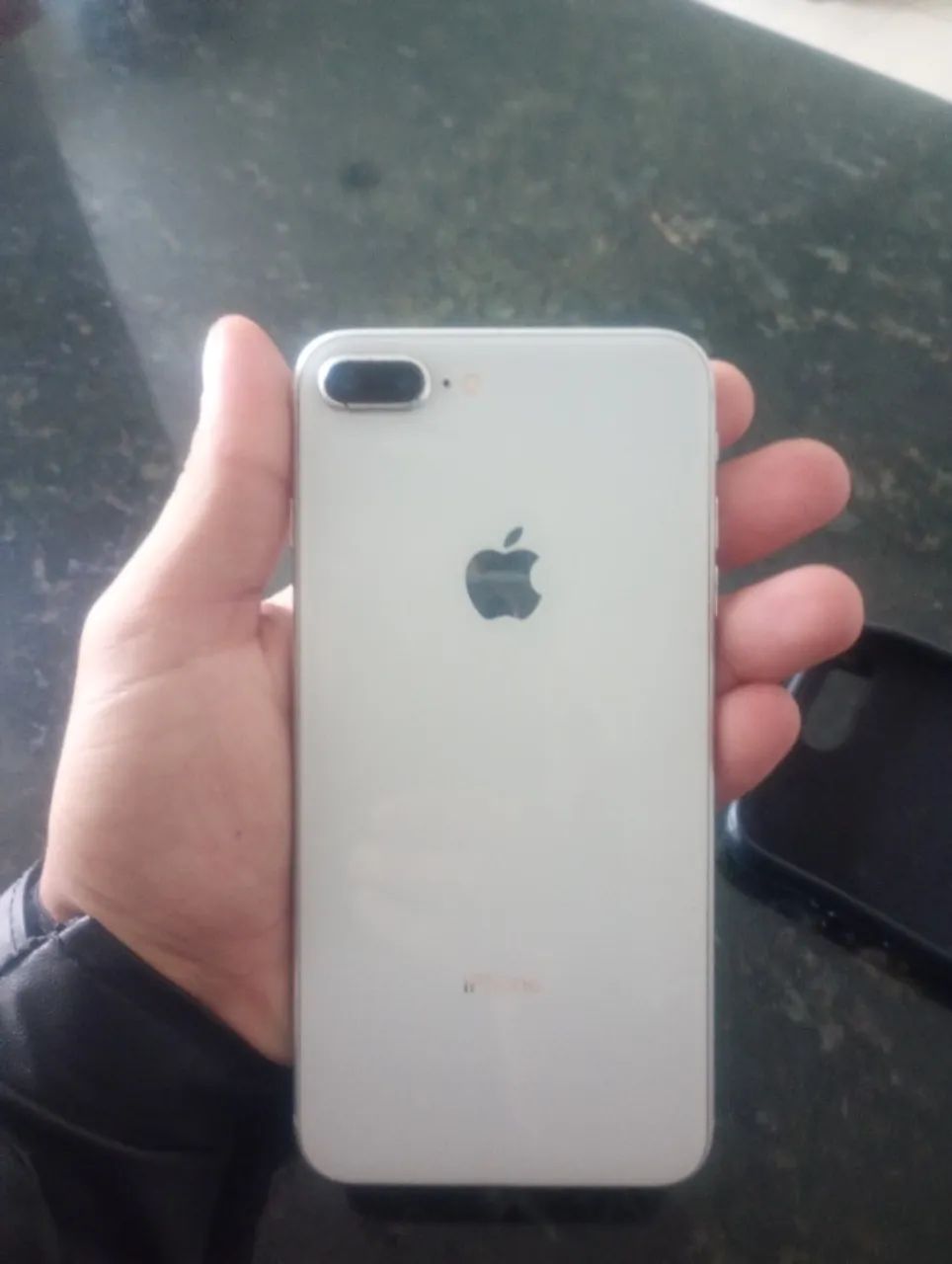 iPhone 8plus muito novoo aparelho top de + !