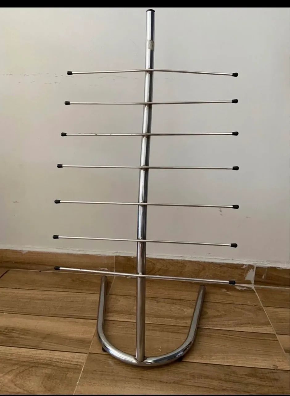 Revisteiro de inox