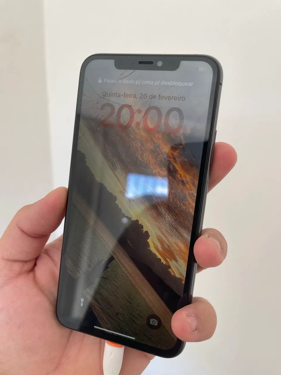 Vendo IPhone 11 Pro MAX  - Foto 3