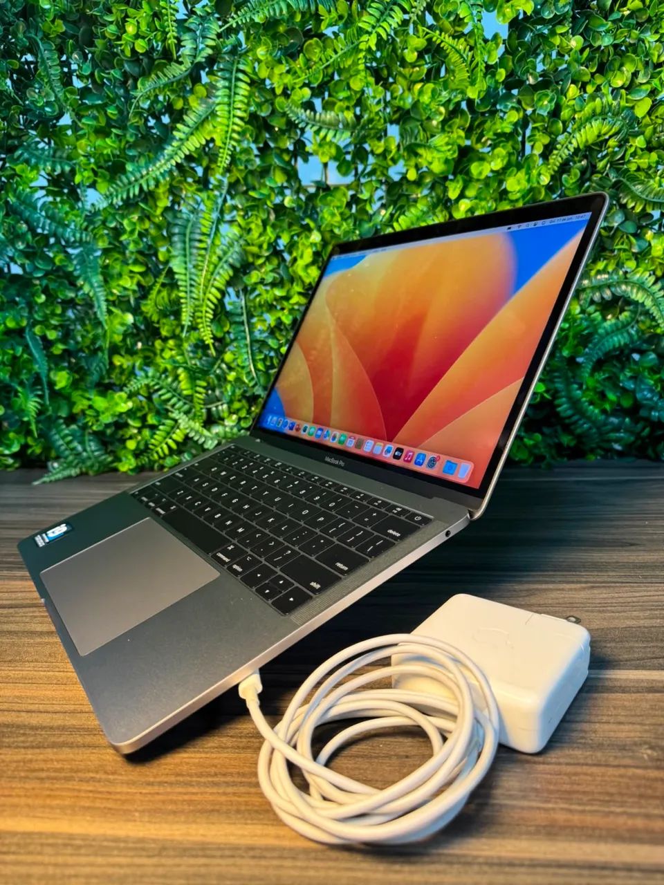 MacBook Pro 2017  A1708  Space Gray  Intel Core i5 Dual-Core   8GB DDR3 128GB SSD - Foto 5