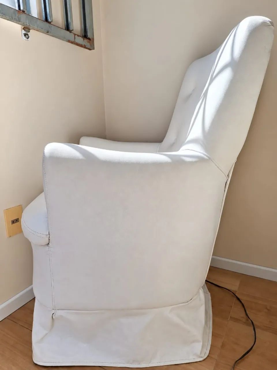 VENDO POLTRONA DE AMAMENTAÇÃO  - Foto 4
