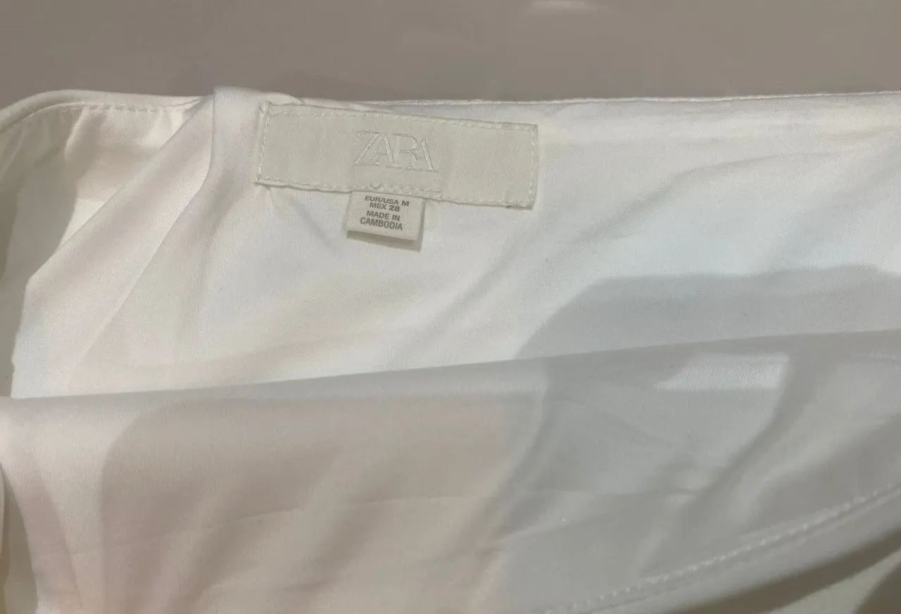 Saia zara detalhe de joia - Foto 3