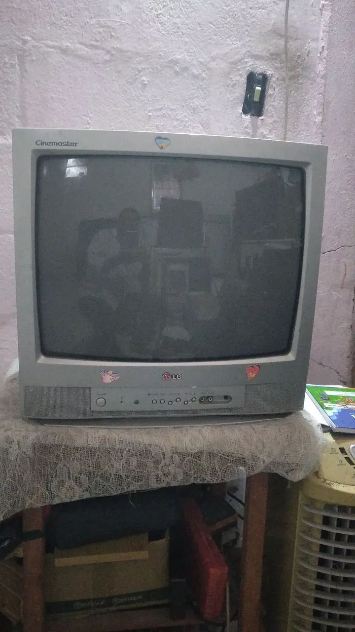 TV LG 20 polegadas com conversor e controle.  - Foto 5
