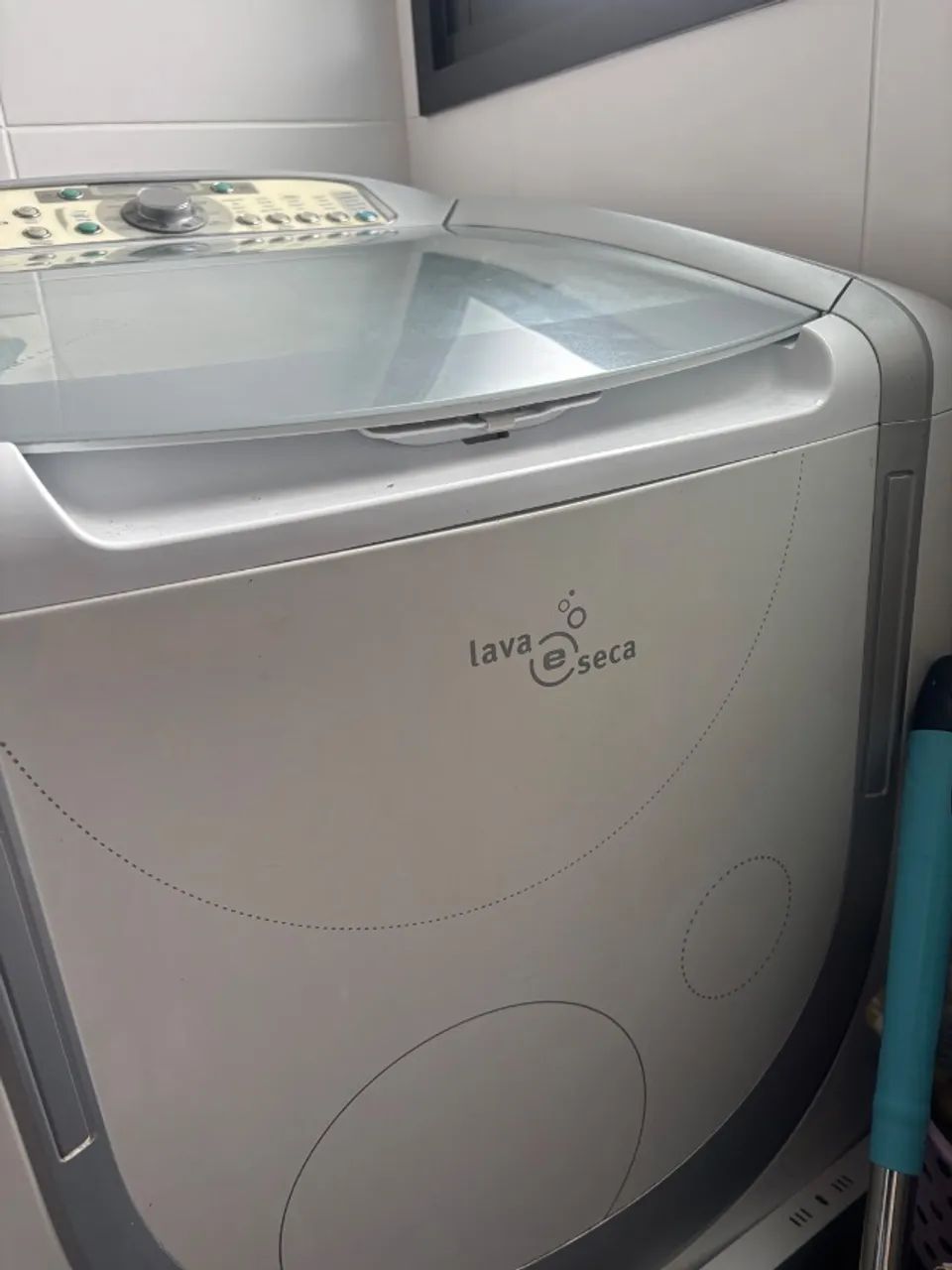 Lava e seca Electrolux lst12 - Foto 2