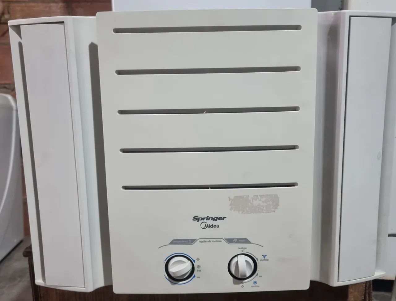 Ar condicionado Springer janela 